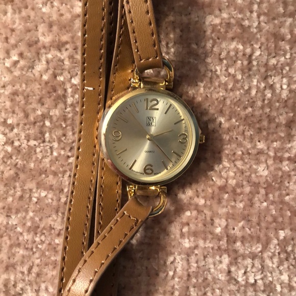 Bracelet Watch - Picture 2 of 6